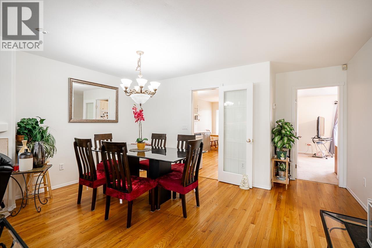 Photo 8 of 7936 Edmonds Street, Burnaby BC