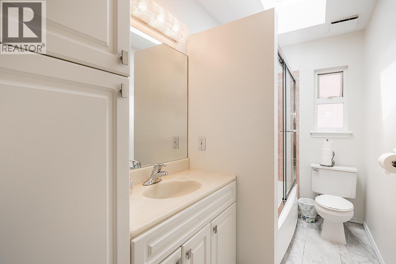 Photo 18 of 7936 Edmonds Street, Burnaby BC