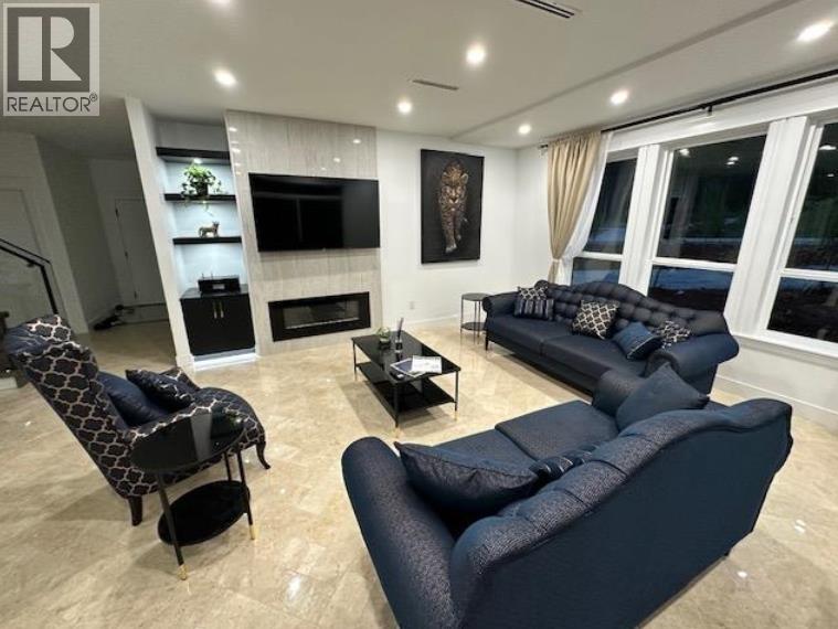 1102 LARGO ROAD, Roberts Creek