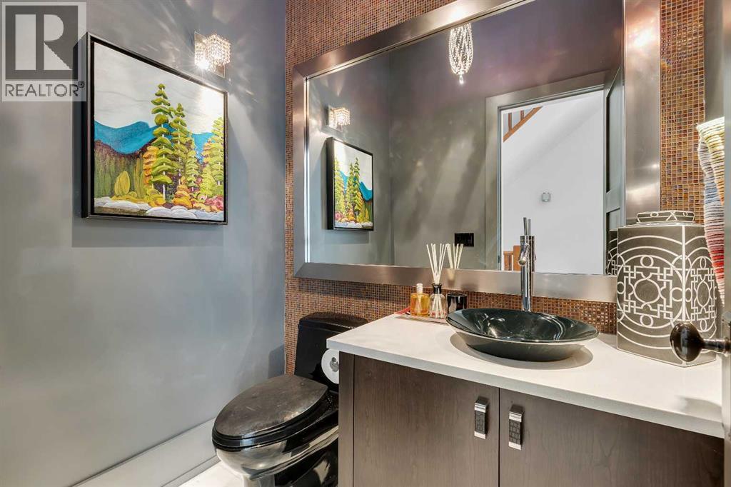 Photo 11 of 239 37 Avenue Sw, Calgary AB