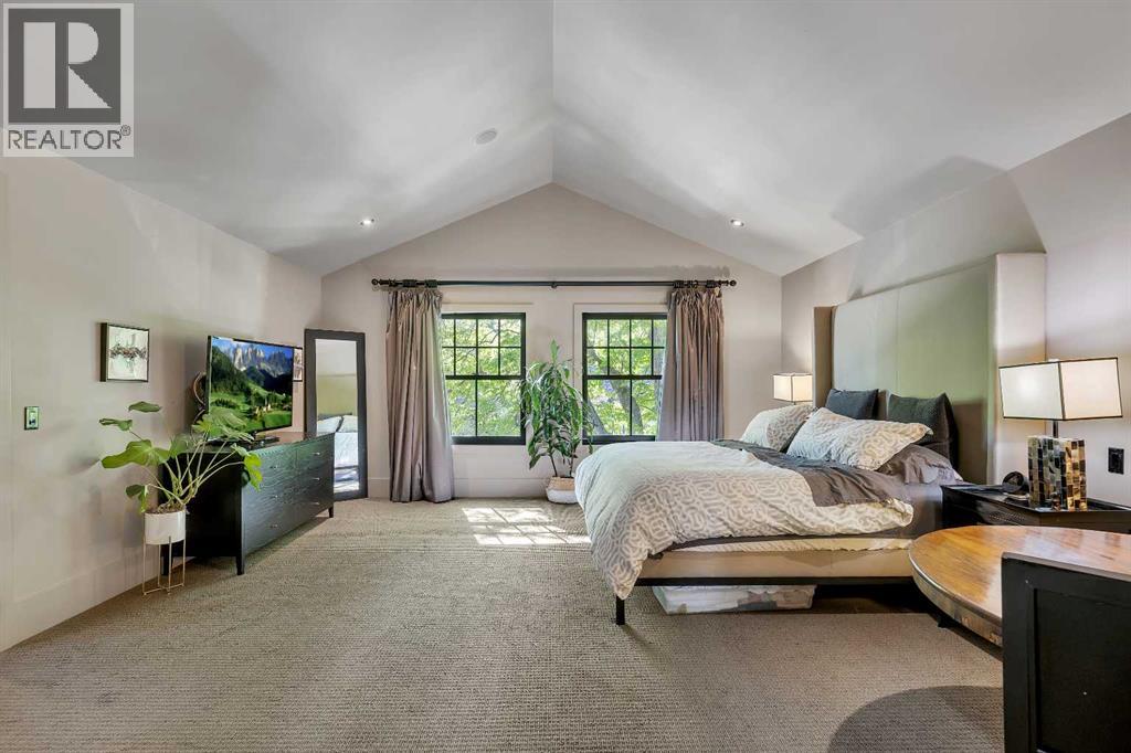 Photo 13 of 239 37 Avenue Sw, Calgary AB