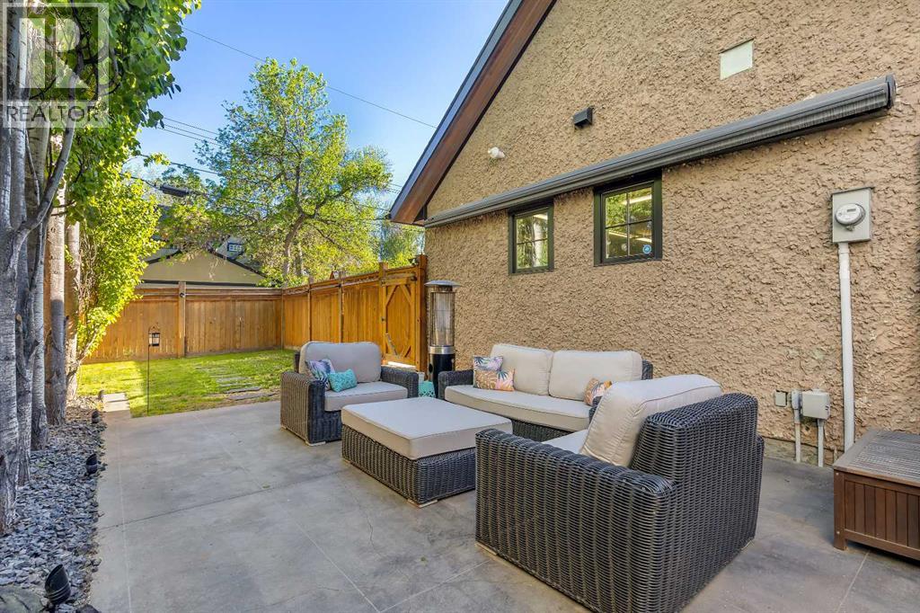 Photo 18 of 239 37 Avenue Sw, Calgary AB