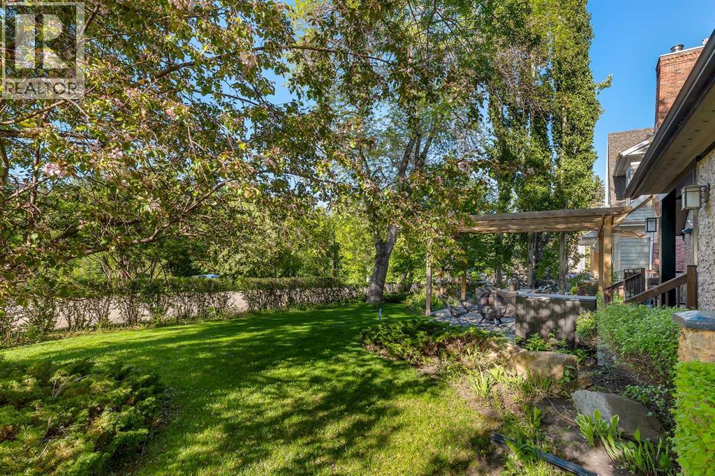 Photo 20 of 239 37 Avenue Sw, Calgary AB