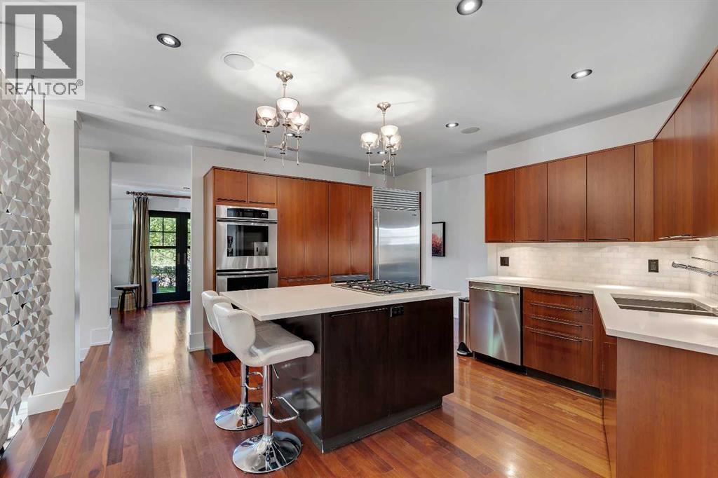 Photo 4 of 239 37 Avenue Sw, Calgary AB