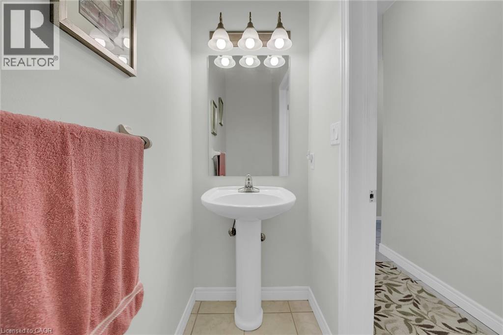 Photo 18 of 213 Nash Road S Unit 22, Hamilton ON