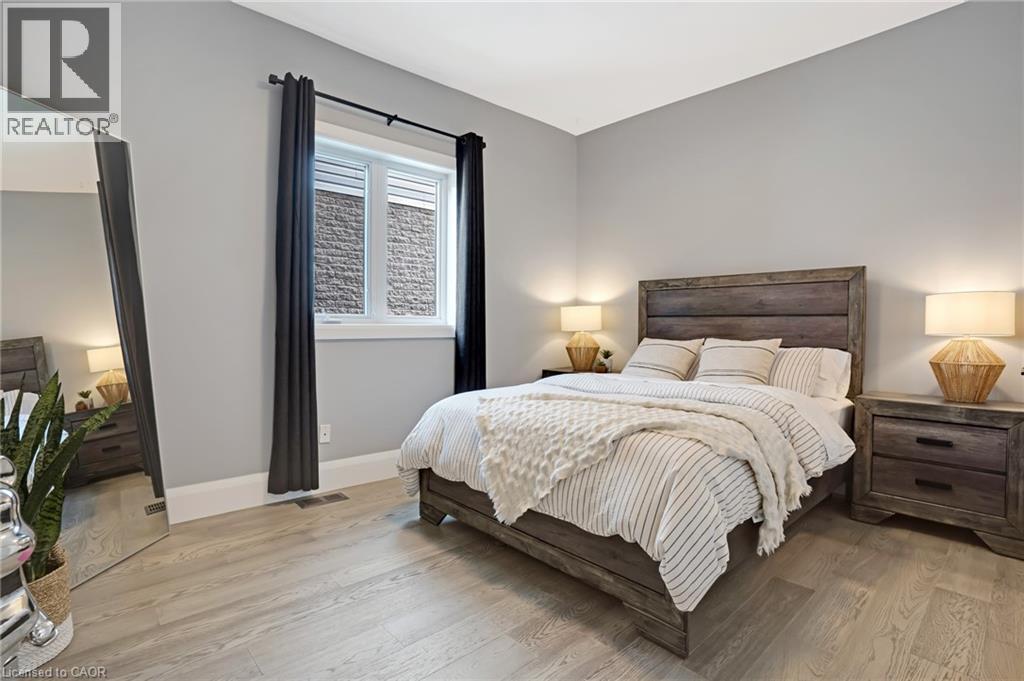 Photo 20 of 34 Woodcrest Court, Kitchener ON