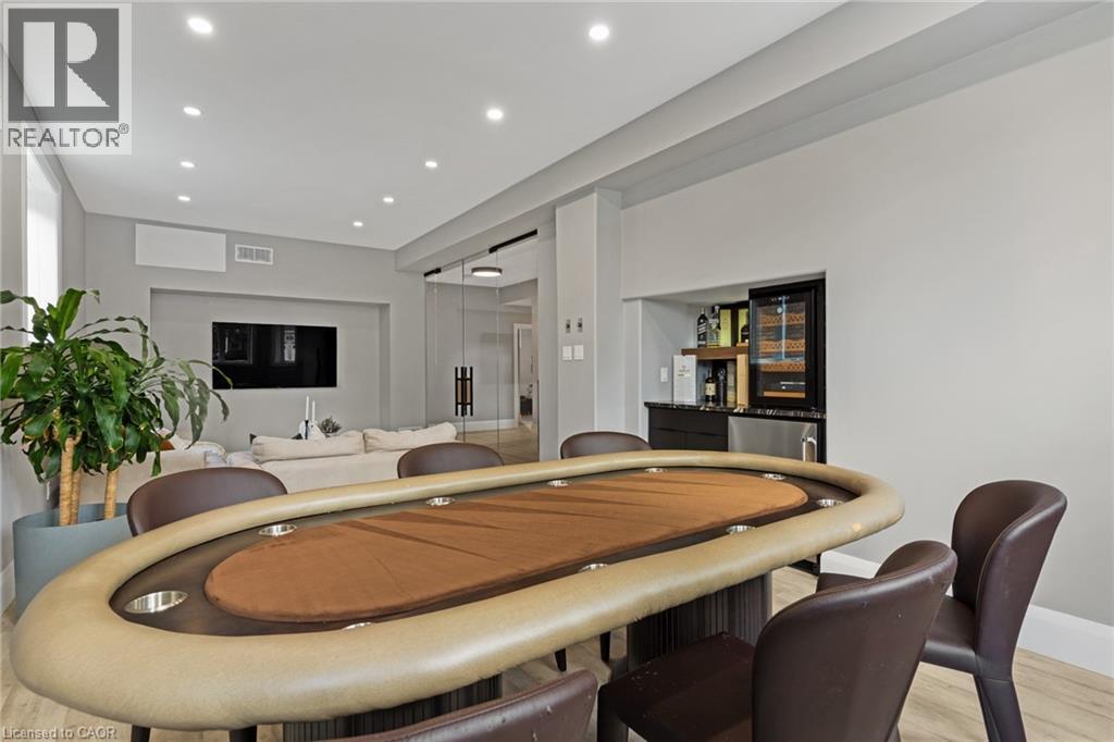 Photo 26 of 34 Woodcrest Court, Kitchener ON