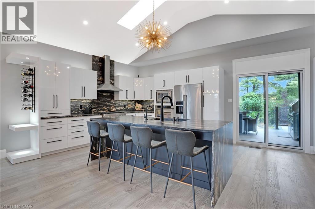 Photo 7 of 34 Woodcrest Court, Kitchener ON