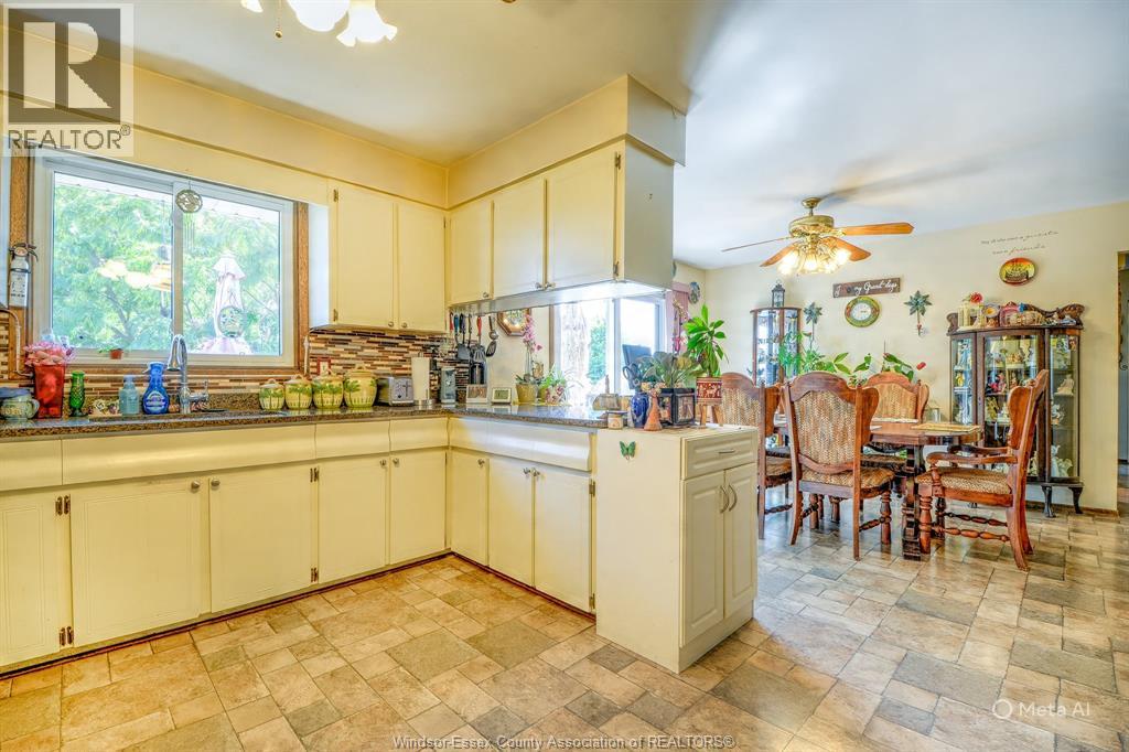 Photo 19 of 407 Richmond St, Amherstburg ON