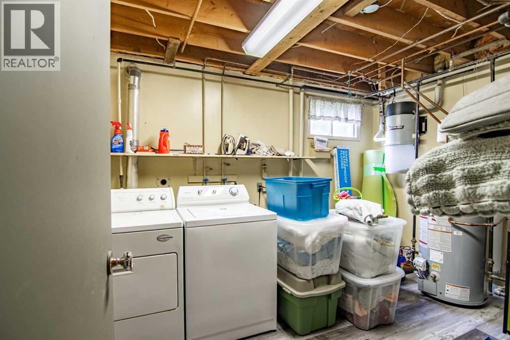 Photo 27 of 5014 43 Street, Sylvan Lake AB