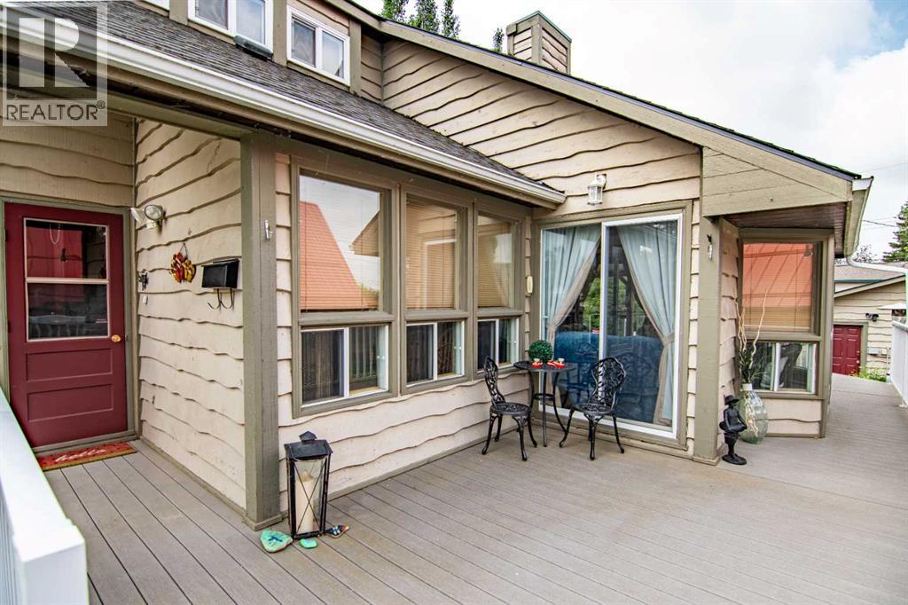 Photo 5 of 5014 43 Street, Sylvan Lake AB