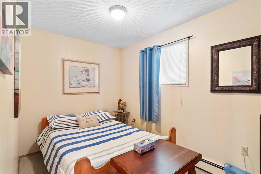 Photo 14 of 5014 43 Street, Sylvan Lake AB