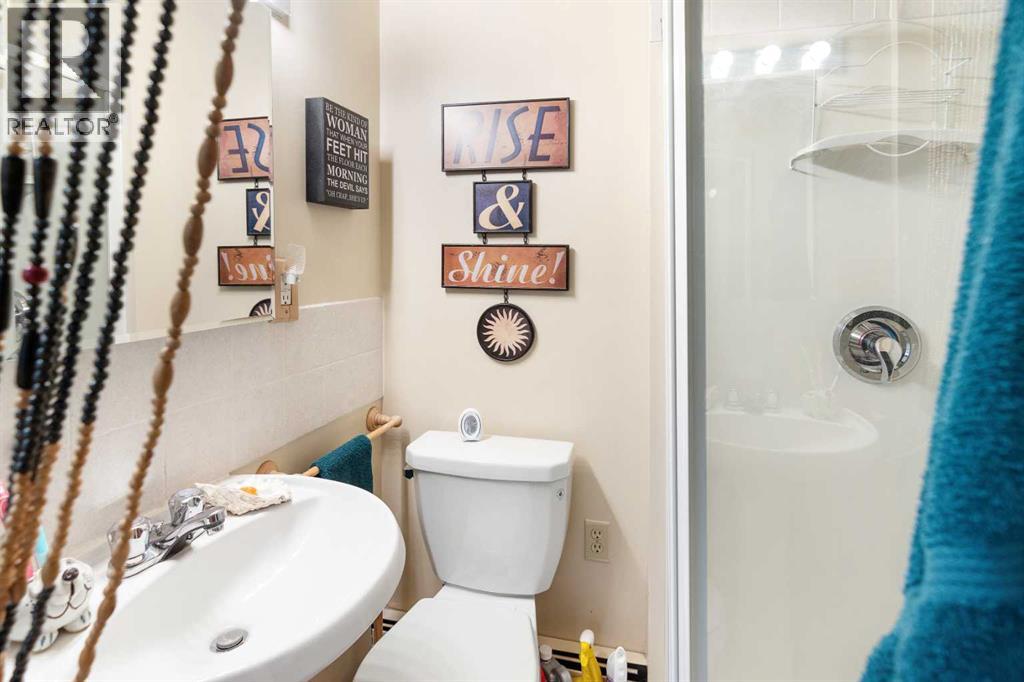 Photo 19 of 5014 43 Street, Sylvan Lake AB