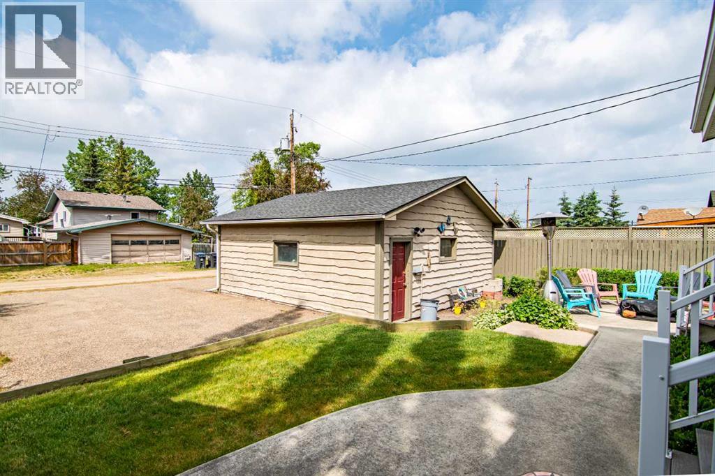 Photo 34 of 5014 43 Street, Sylvan Lake AB