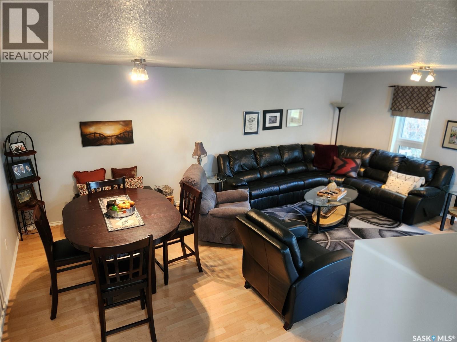 Photo 6 of 1007 110th Avenue, Tisdale SK