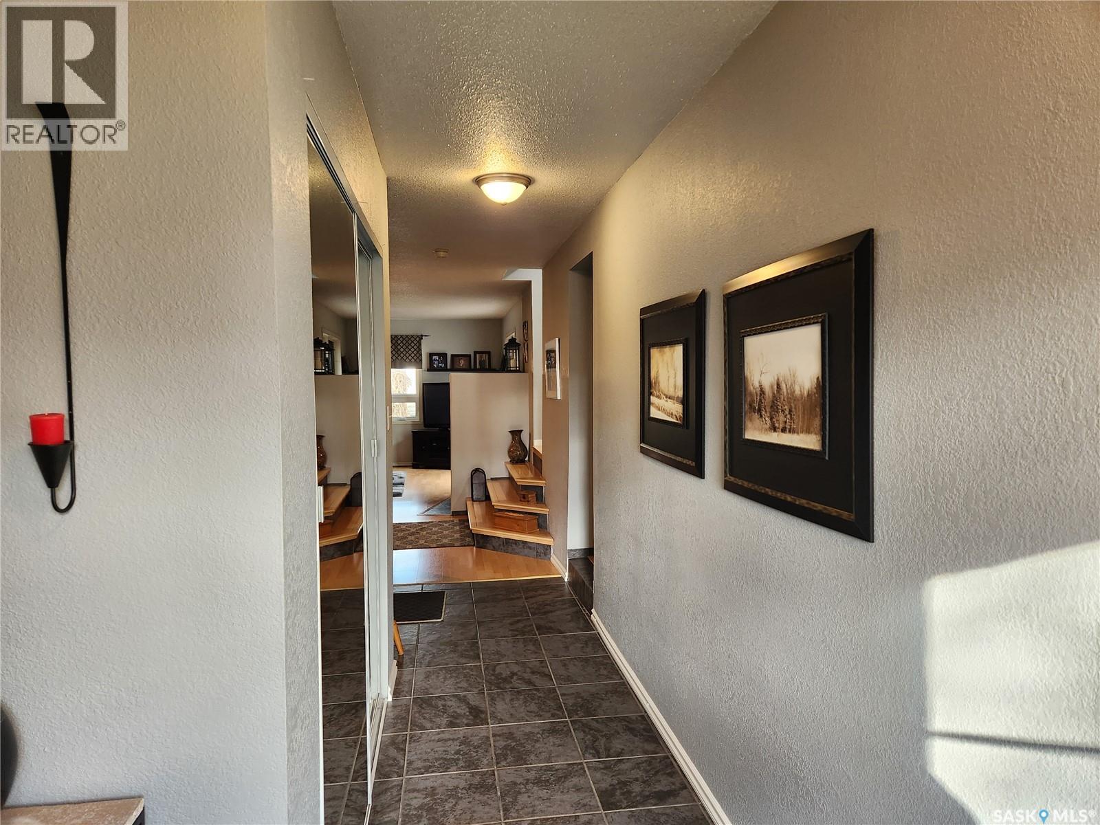 Photo 4 of 1007 110th Avenue, Tisdale SK