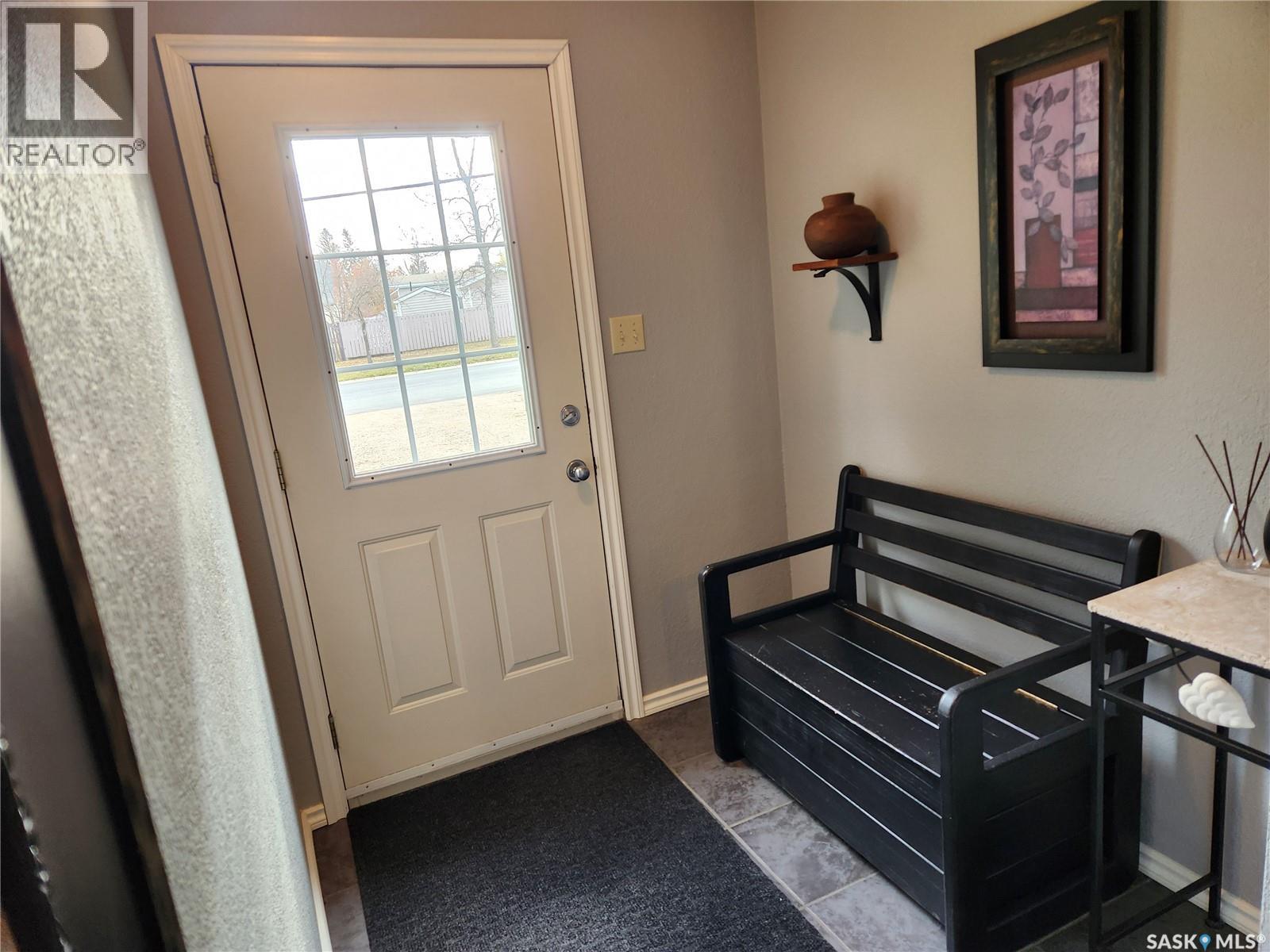 Photo 3 of 1007 110th Avenue, Tisdale SK