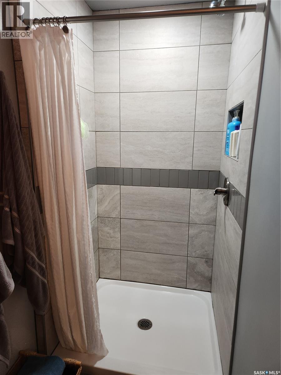 Photo 25 of 1007 110th Avenue, Tisdale SK