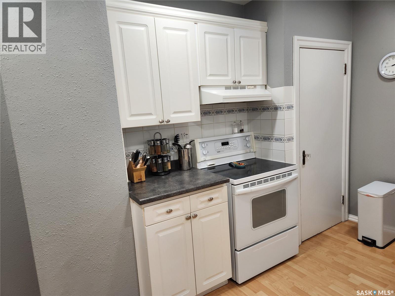 Photo 12 of 1007 110th Avenue, Tisdale SK