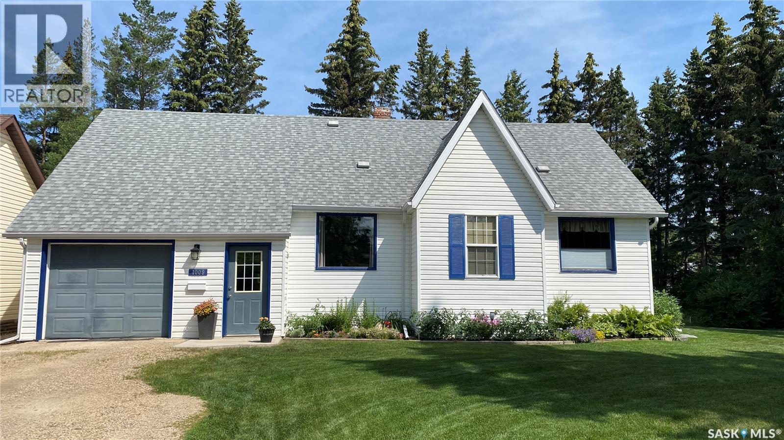Photo 37 of 1007 110th Avenue, Tisdale SK