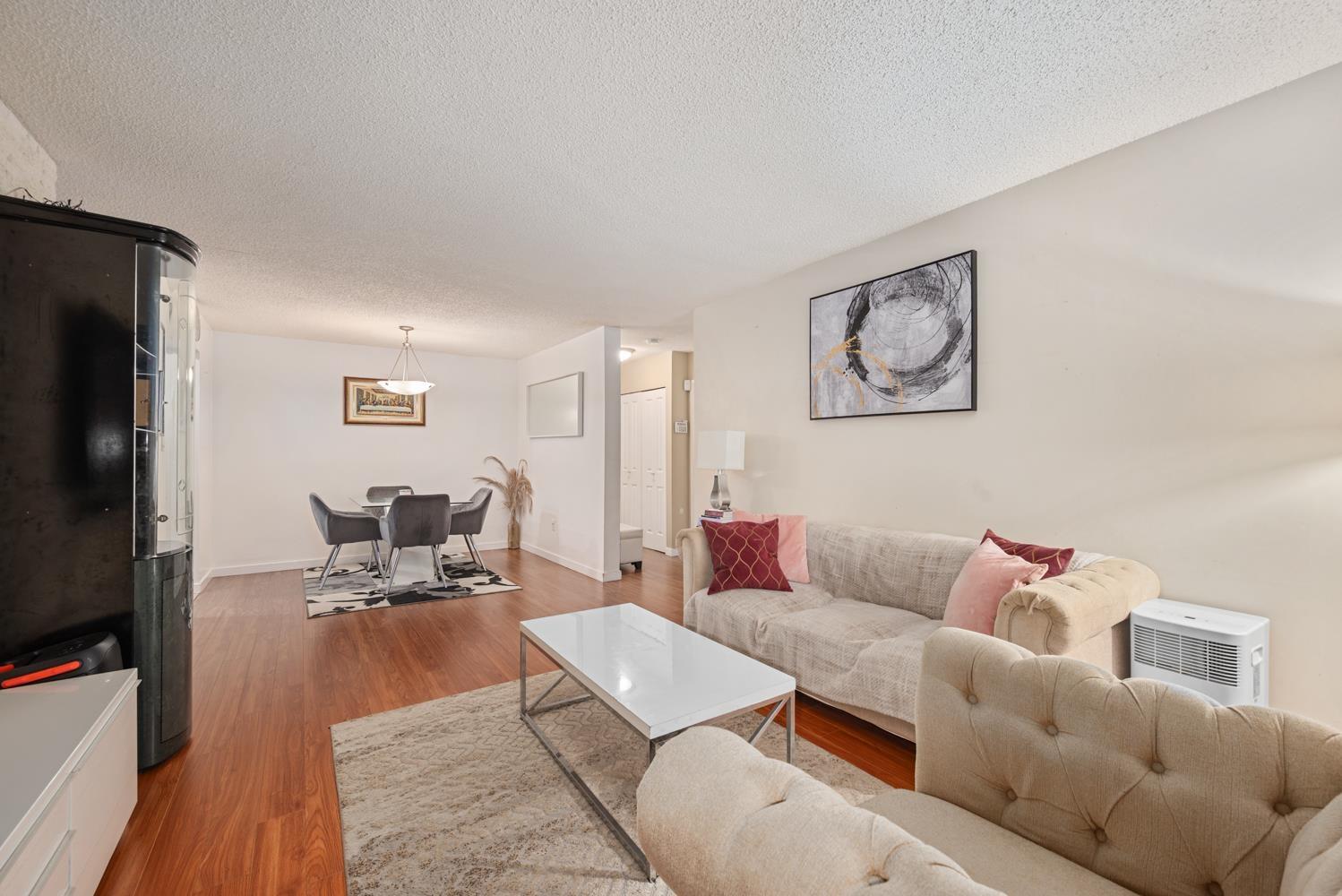 Photo 10 of 112 10644 151 A Street, Surrey BC