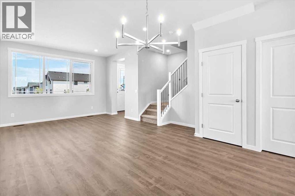 Photo 10 of 74 Wedderburn Drive, Okotoks AB