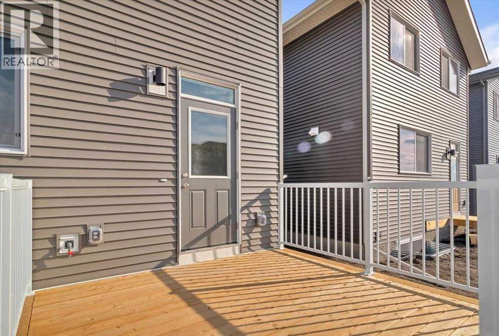 Photo 8 of 74 Wedderburn Drive, Okotoks AB