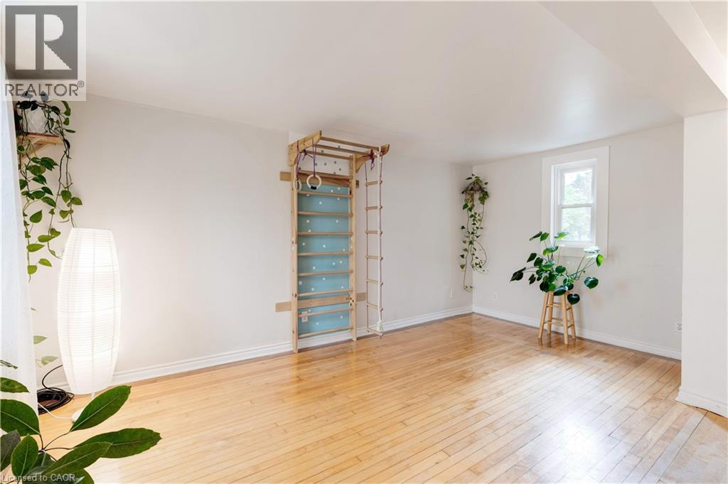 Photo 11 of 3038 Binbrook Road, Hamilton ON