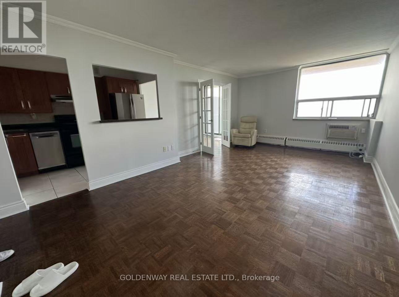 Photo 12 of 802 5949 Yonge Street, Toronto ON