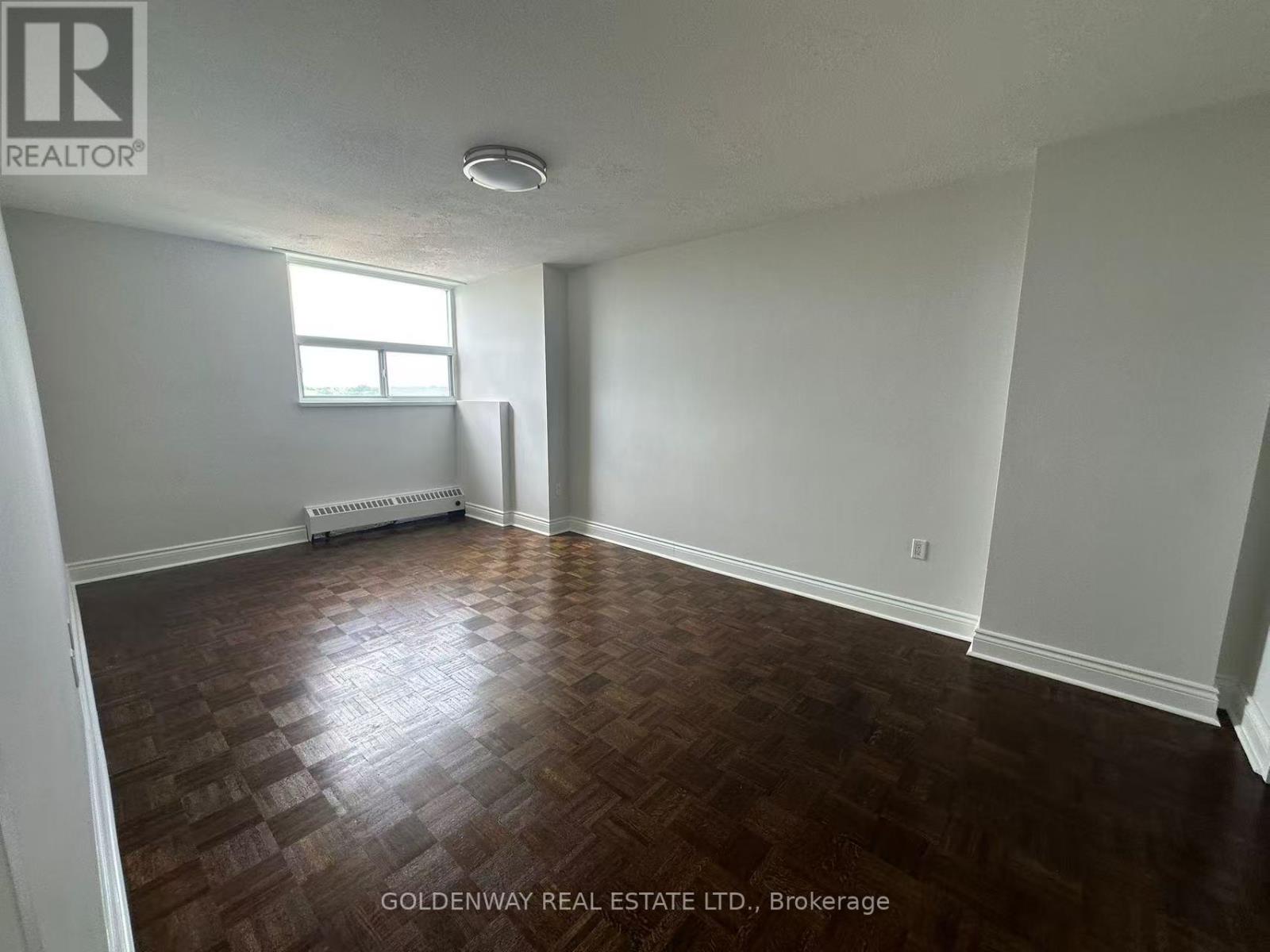 Photo 3 of 802 5949 Yonge Street, Toronto ON