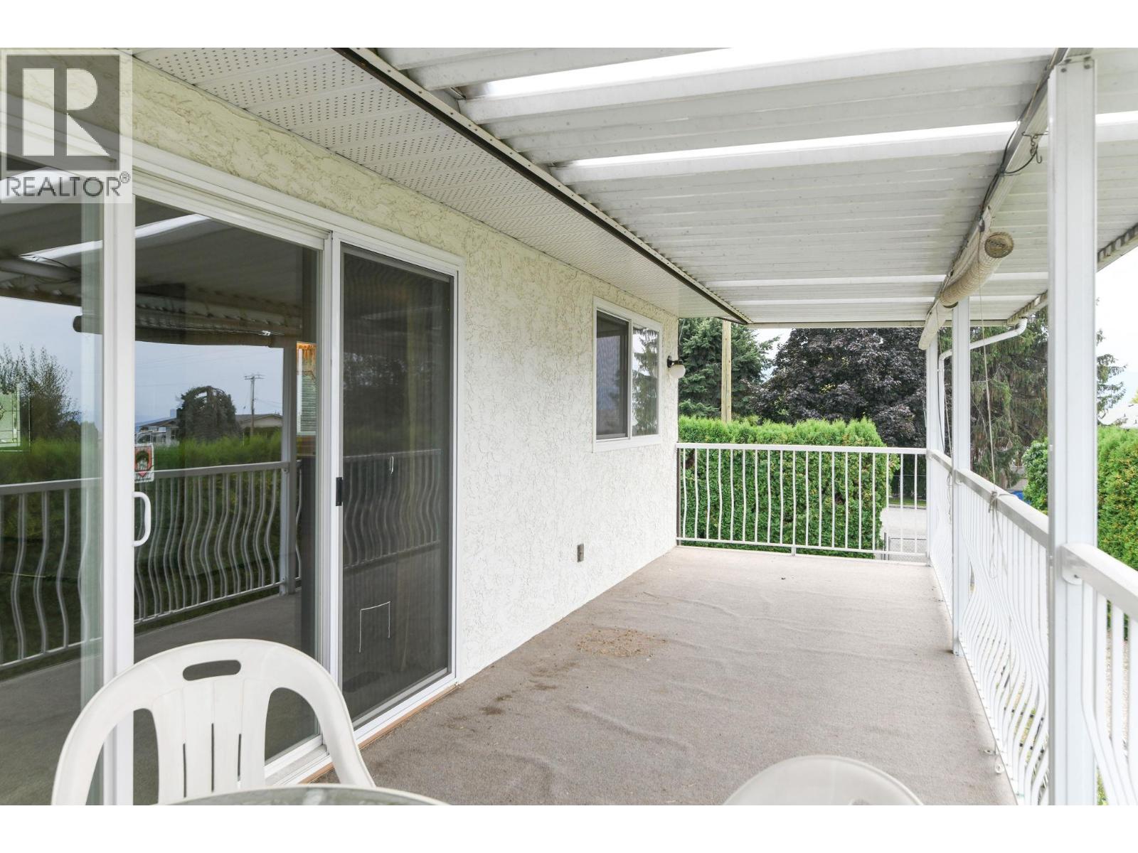 Photo 11 of 1812 Jonathan Road, Kelowna BC