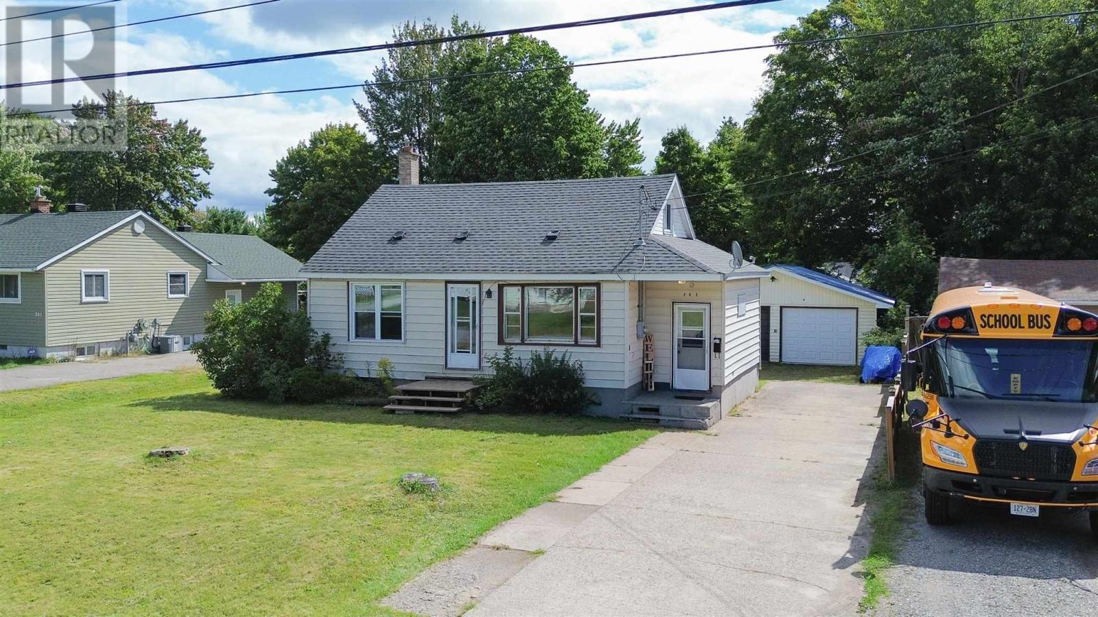Photo 1 of 297 Eastern Ave, Sault Ste Marie ON