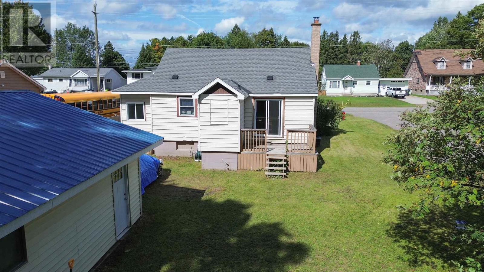 Photo 11 of 297 Eastern Ave, Sault Ste Marie ON