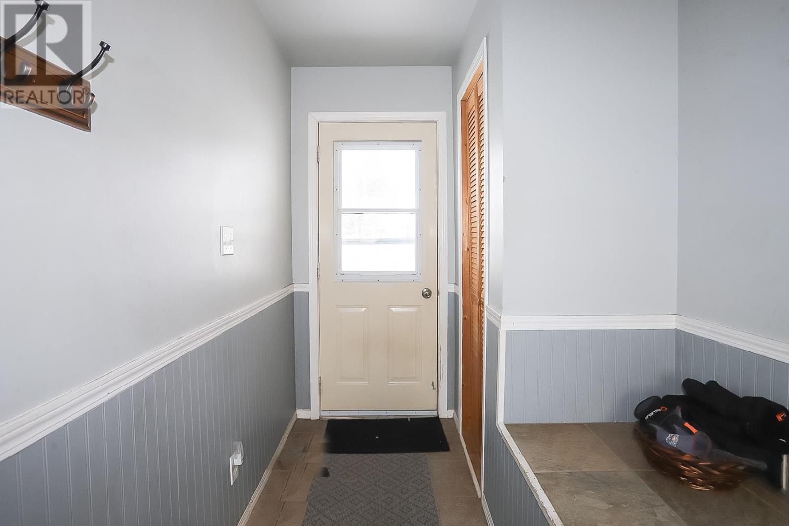 Photo 38 of 297 Eastern Ave, Sault Ste Marie ON