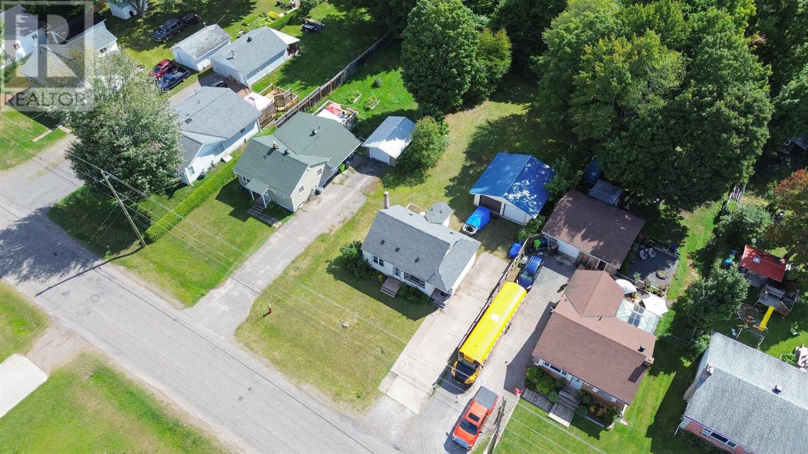 Photo 5 of 297 Eastern Ave, Sault Ste Marie ON