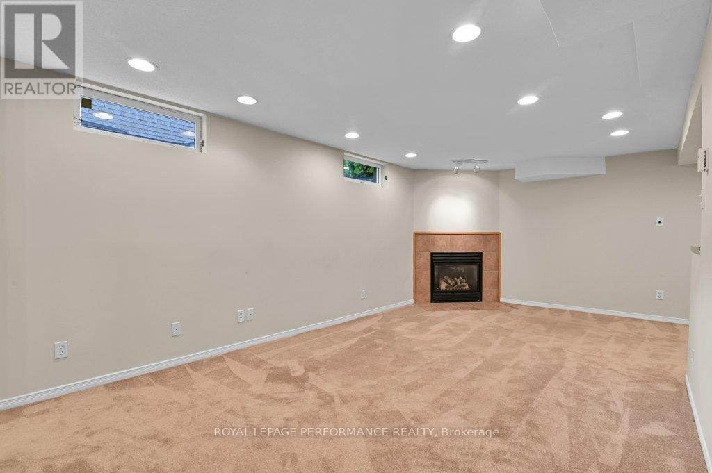 Photo 28 of 51 Goulding Crescent, Ottawa ON