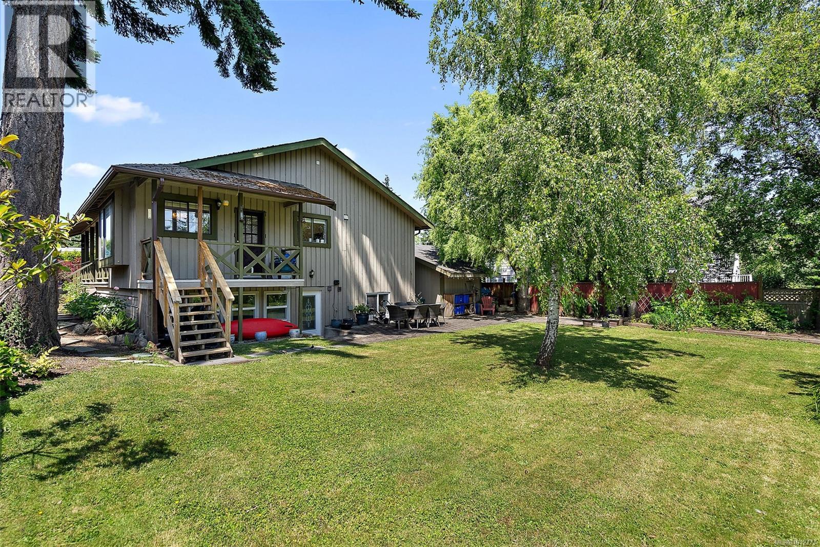 110 Jedburgh Pl, View Royal