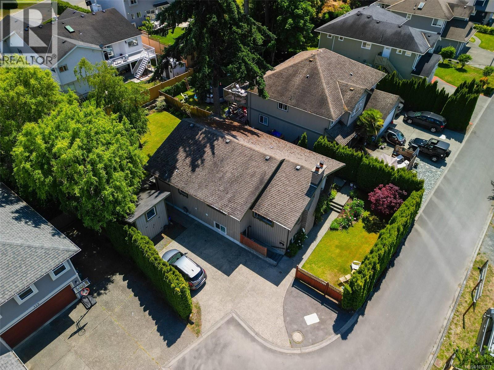 110 Jedburgh Pl, View Royal