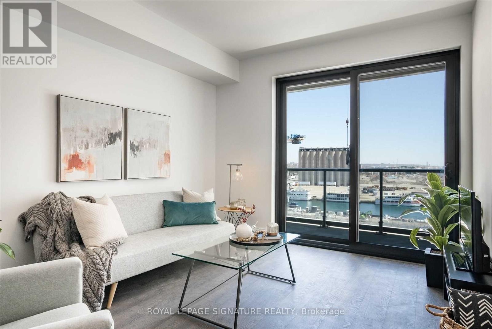 Photo 10 of 618 118 Merchants Wharf Way, Toronto ON