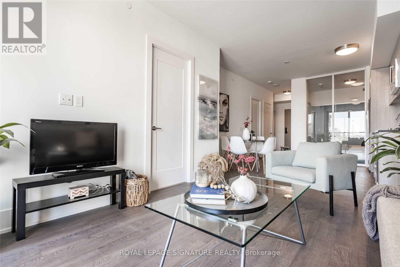 Photo 12 of 618 118 Merchants Wharf Way, Toronto ON