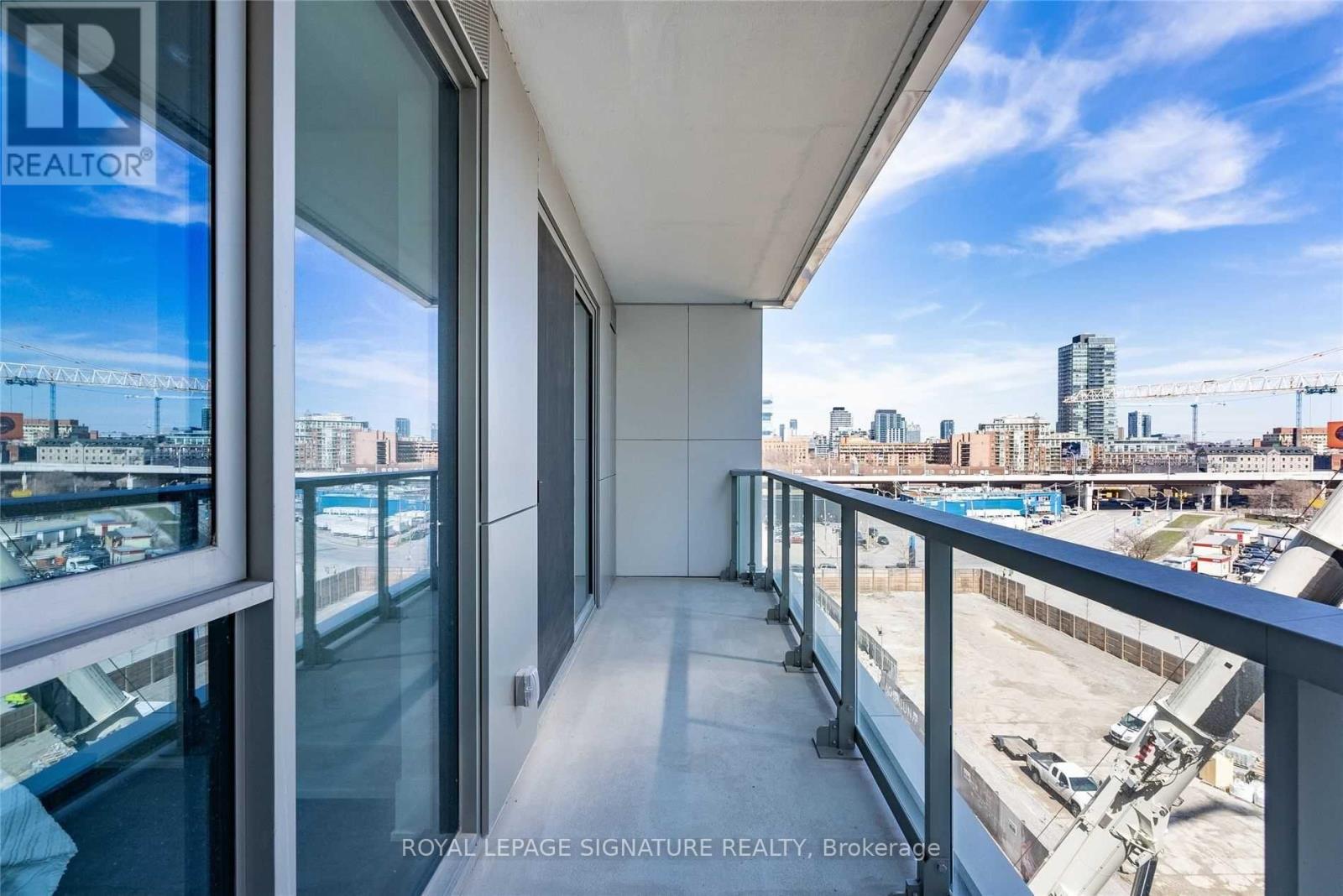 Photo 17 of 618 118 Merchants Wharf Way, Toronto ON
