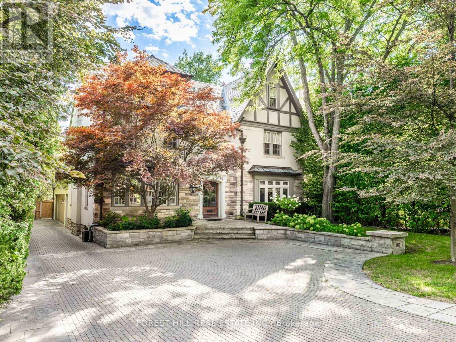 Photo 2 of 80 Old Forest Hill Road, Toronto ON
