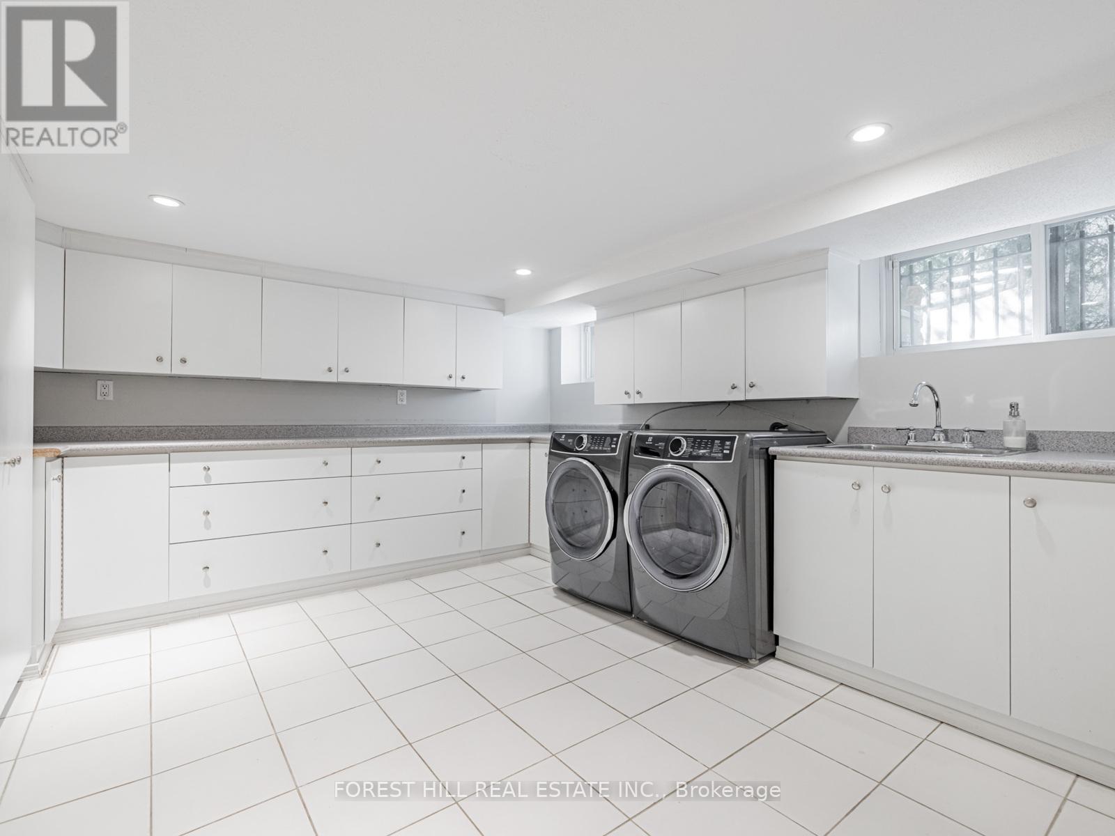 Photo 35 of 80 Old Forest Hill Road, Toronto ON