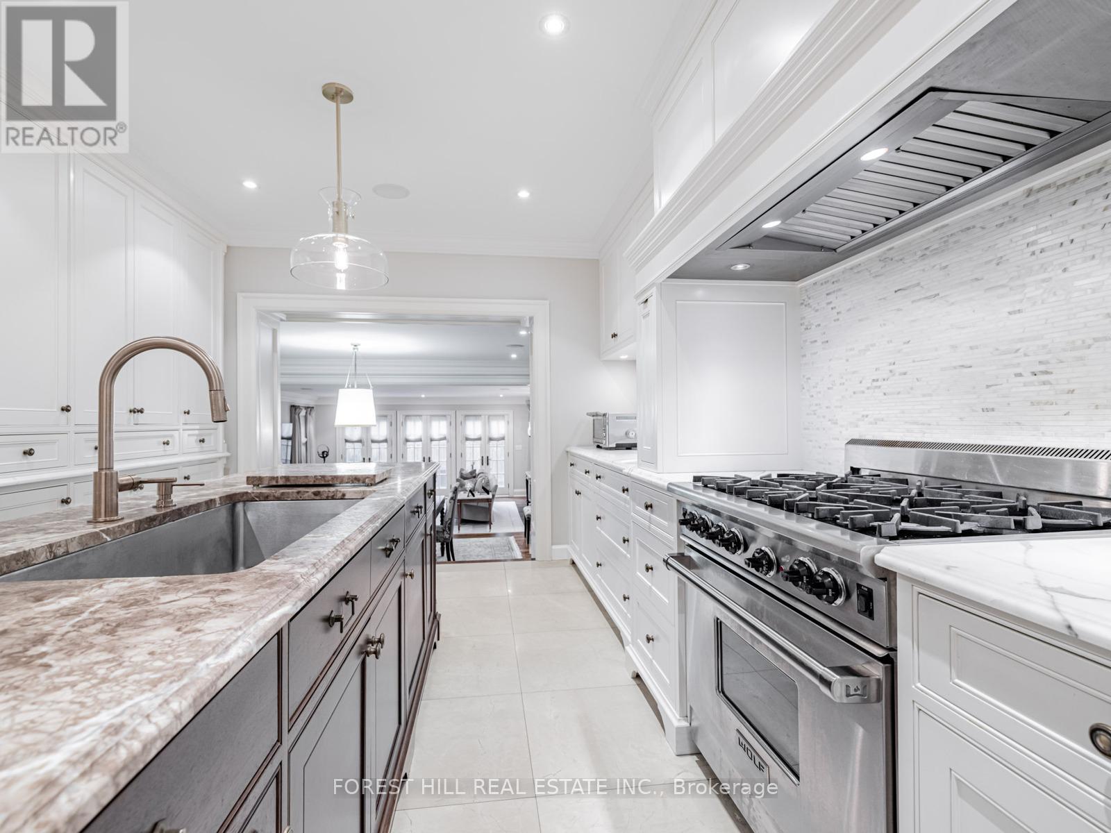 Photo 7 of 80 Old Forest Hill Road, Toronto ON