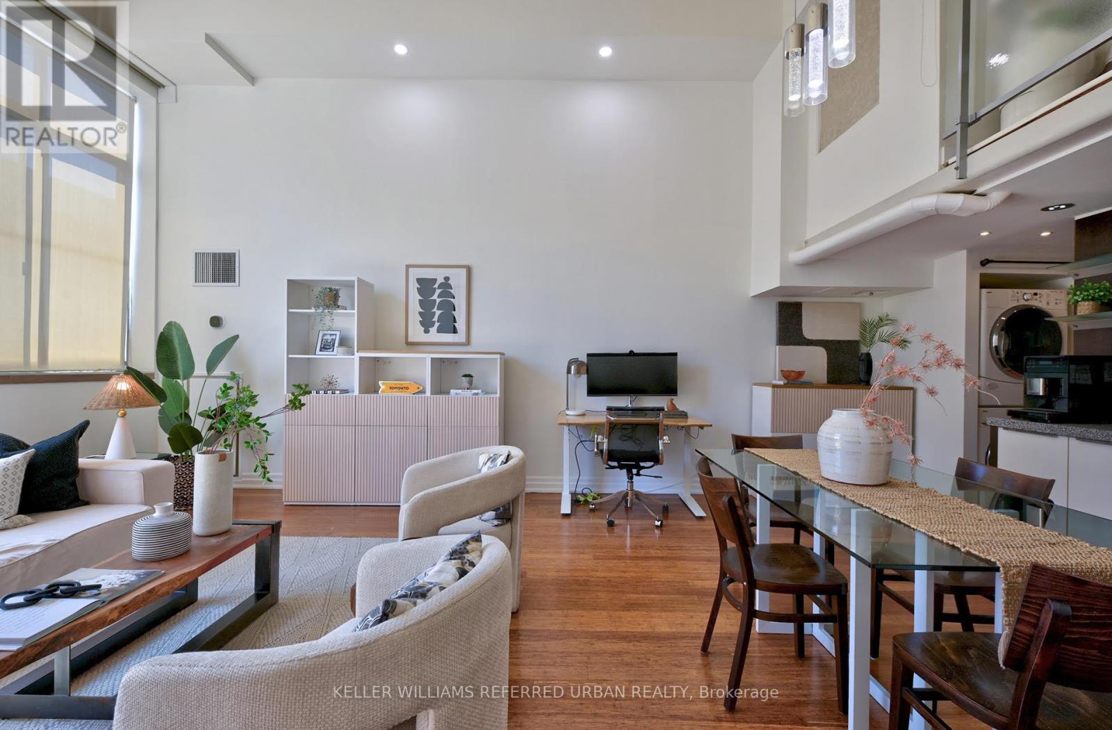 Photo 10 of 209 160 Baldwin Street, Toronto ON