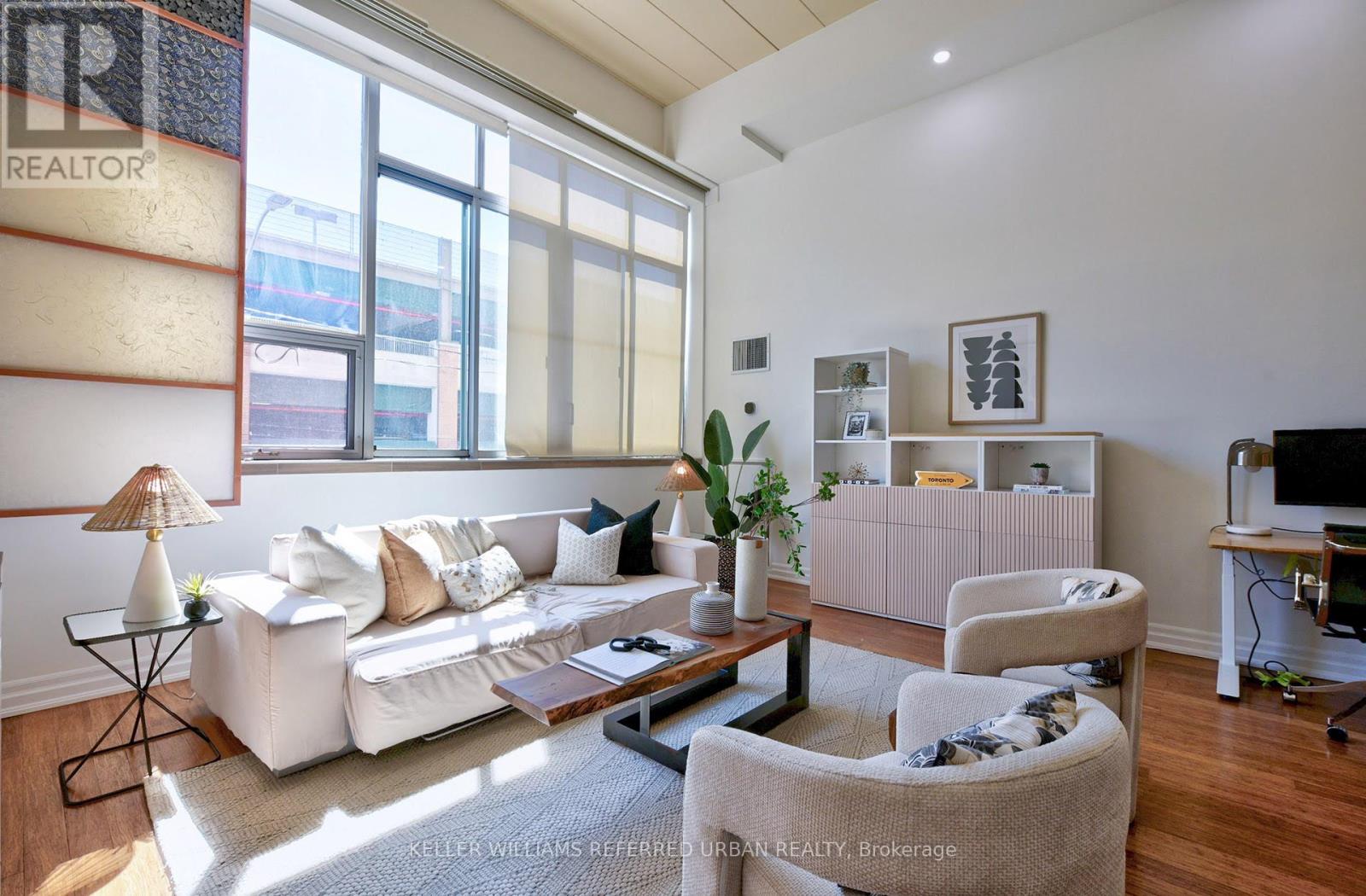 Photo 12 of 209 160 Baldwin Street, Toronto ON