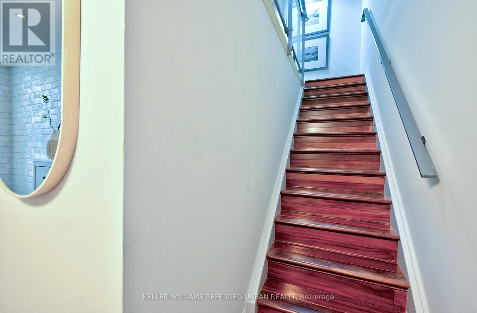Photo 17 of 209 160 Baldwin Street, Toronto ON