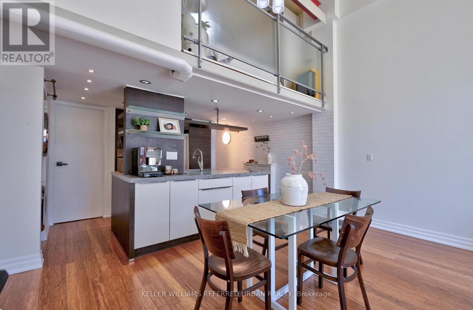 Photo 9 of 209 160 Baldwin Street, Toronto ON