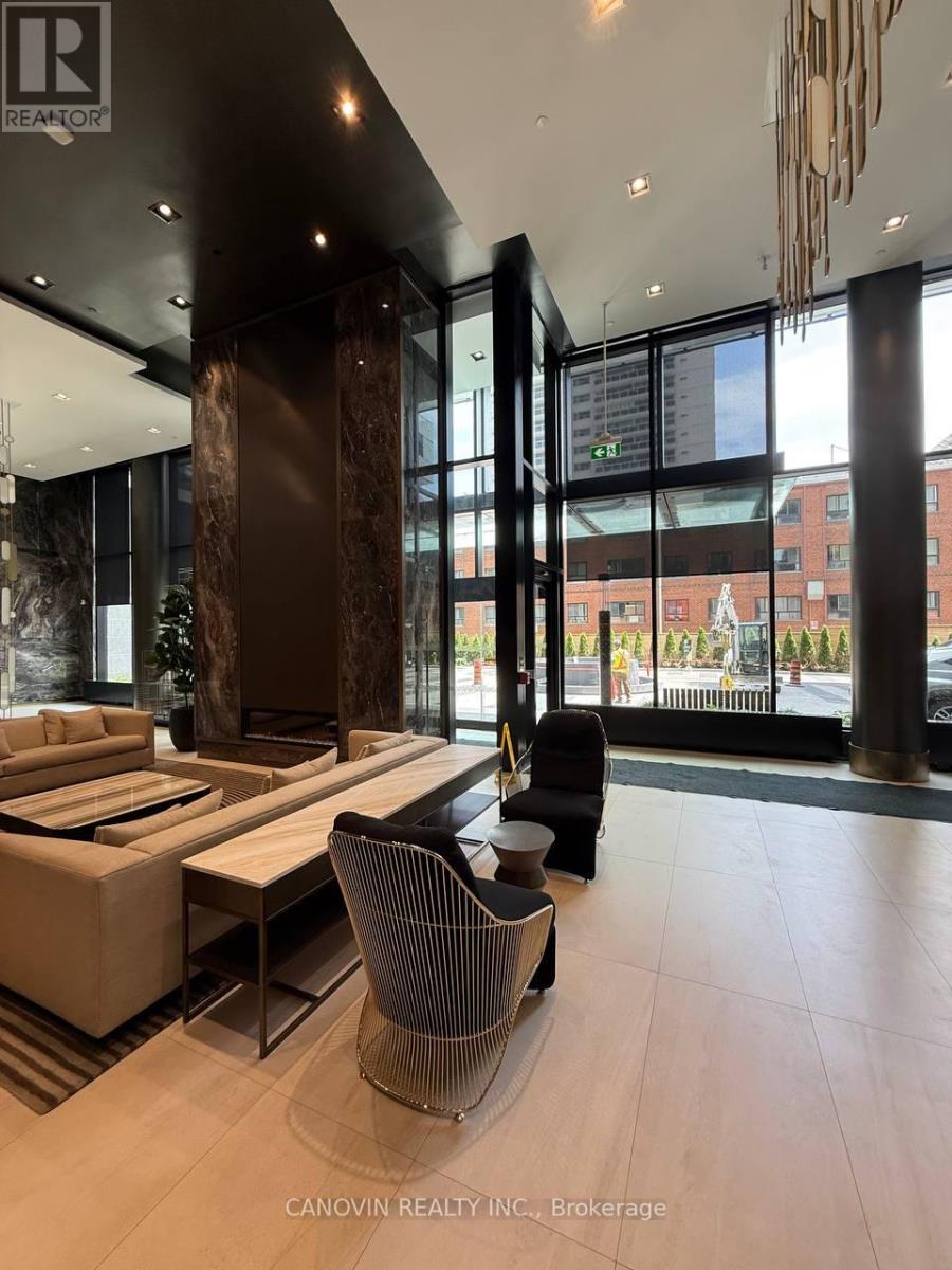 Photo 2 of 3203 117 Broadway Avenue, Toronto ON