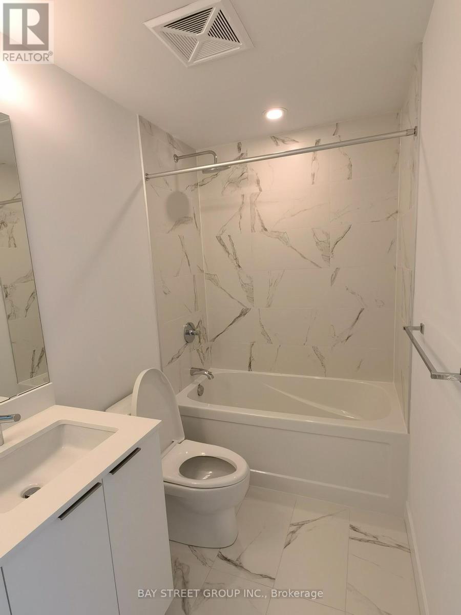 Photo 8 of 3203 8 Olympic Garden Drive, Toronto ON
